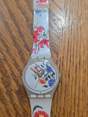 Swatch 'SPRING TOUCH' GW132 Unisex Watch